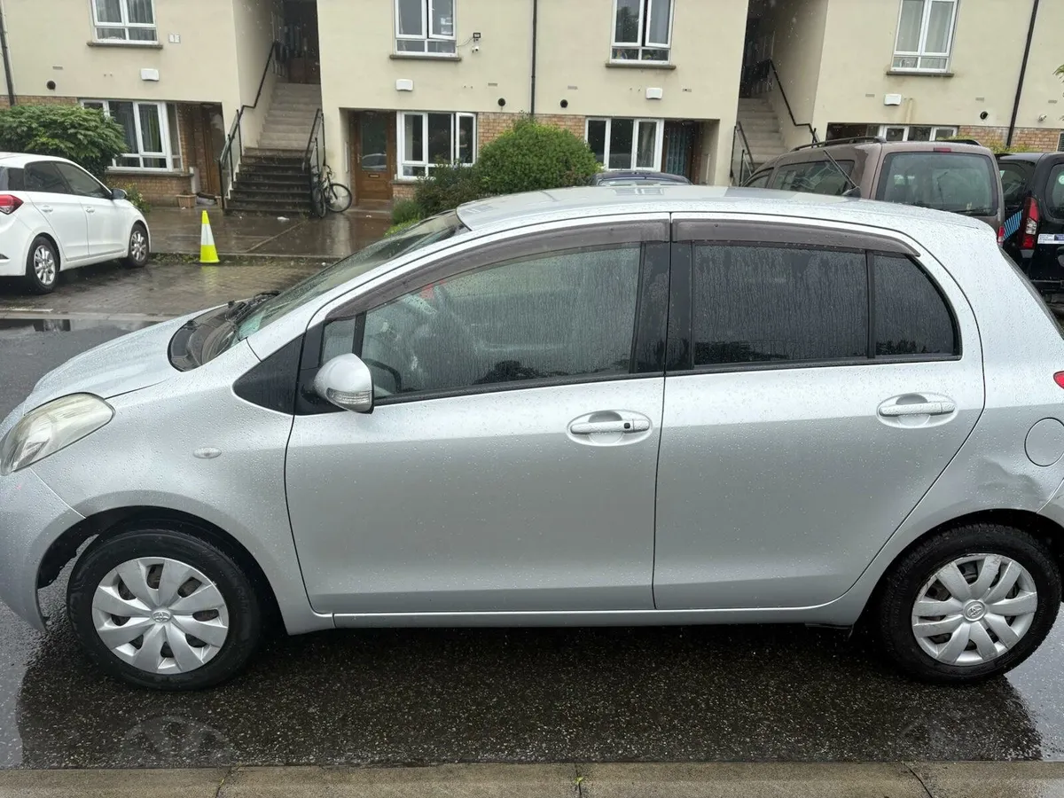 Toyota Vitz 2009 Automatic (Low Milage) - Image 3