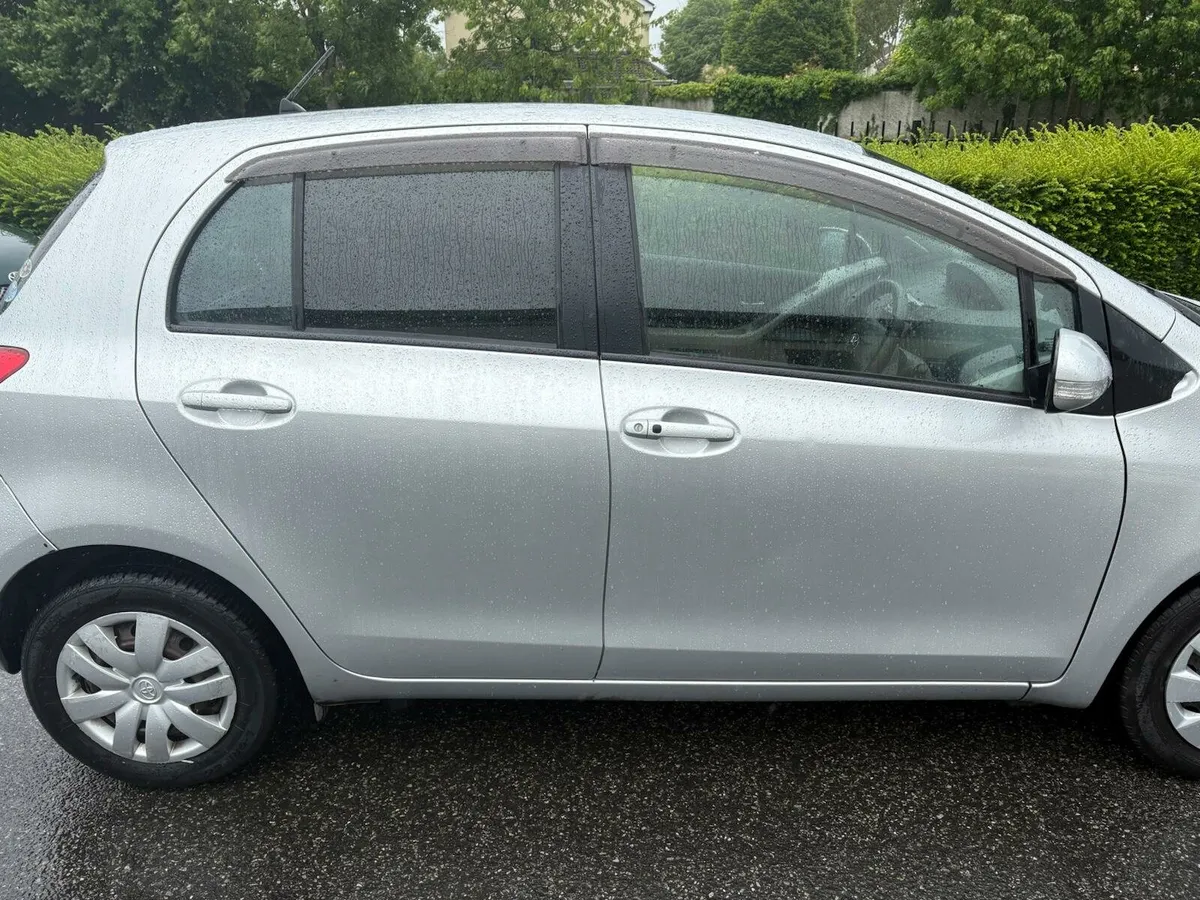 Toyota Vitz 2009 Automatic (Low Milage) - Image 4