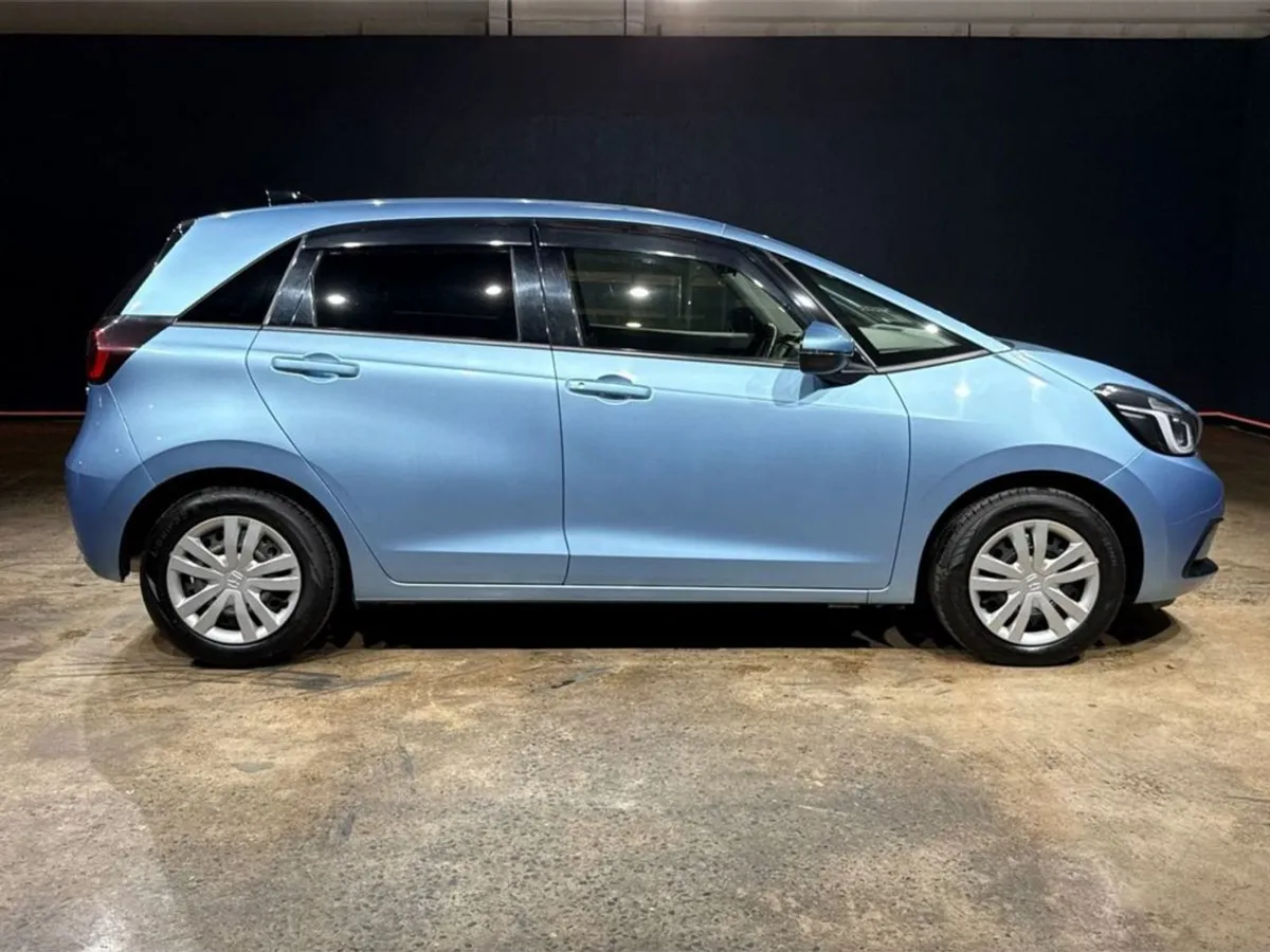 Honda Fit 1.5 Hybrid Automatic - Cruise Control - Image 4