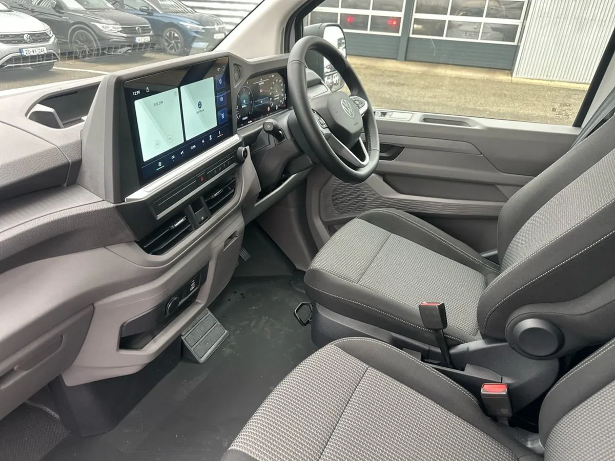 Volkswagen Transporter Trendline LWB 2.0tdi 170HP - Image 3