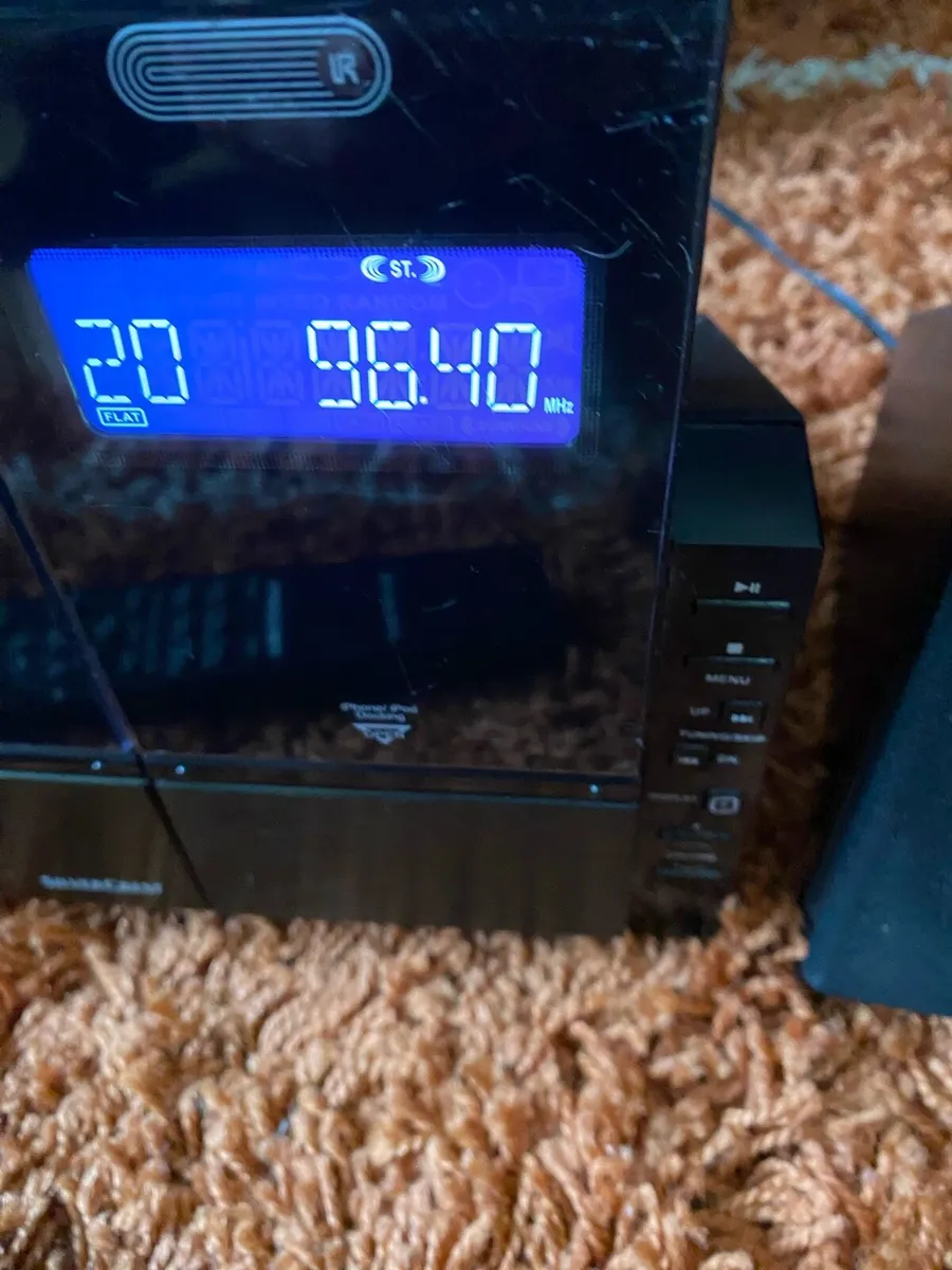 Hifi Stereo with CD, Radio, iPod Dock, AUX, USB RC - Image 2