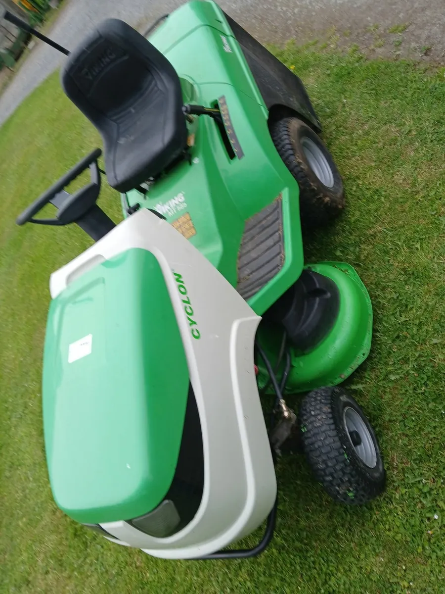 Tractor lawnmower - Image 2
