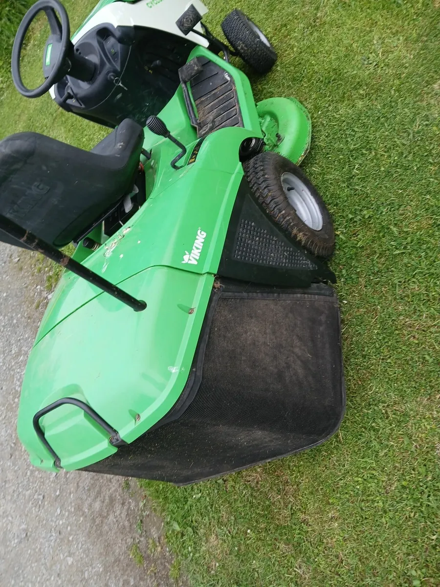 Tractor lawnmower - Image 3