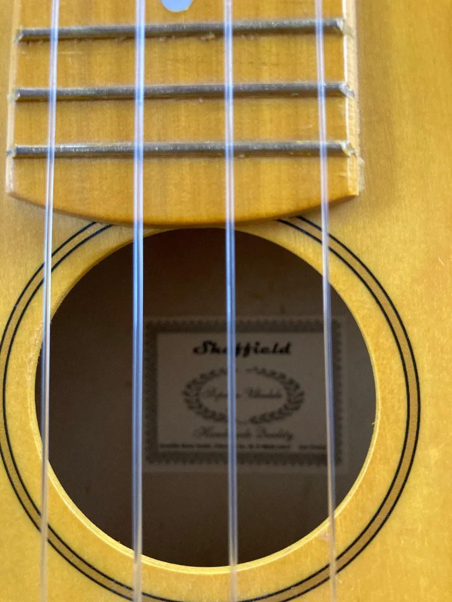 Ukulele - Image 2