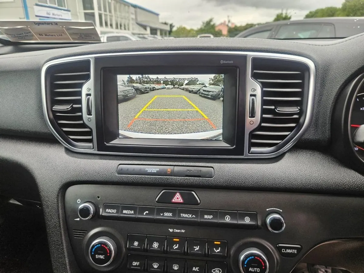 Kia Sportage 2 ISG 114BHP 5DR - Image 4