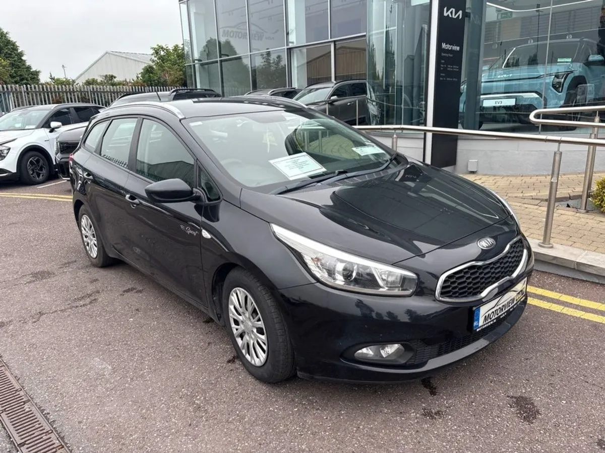 Kia Ceed SW Crdi Excellent Condition  Bluetooth A - Image 2