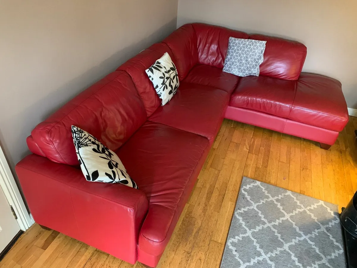 Red Leather couch - Image 2