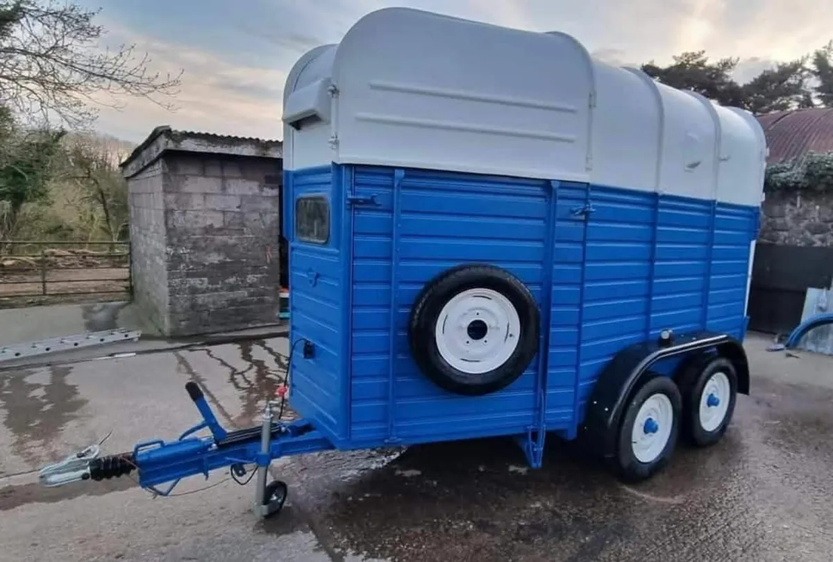 Horse box - Image 2