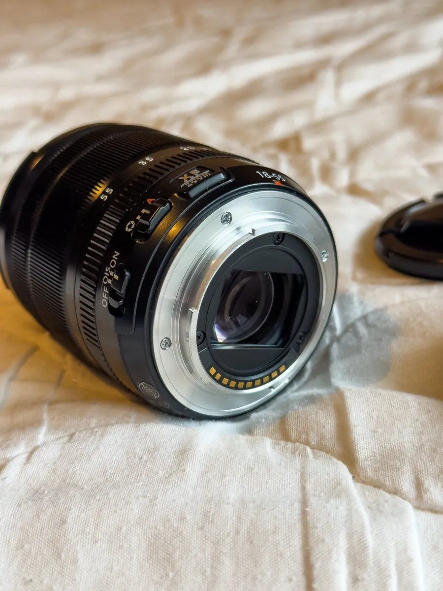 Fujifilm 18-55mm f2.8-4 OIS lens - Image 2