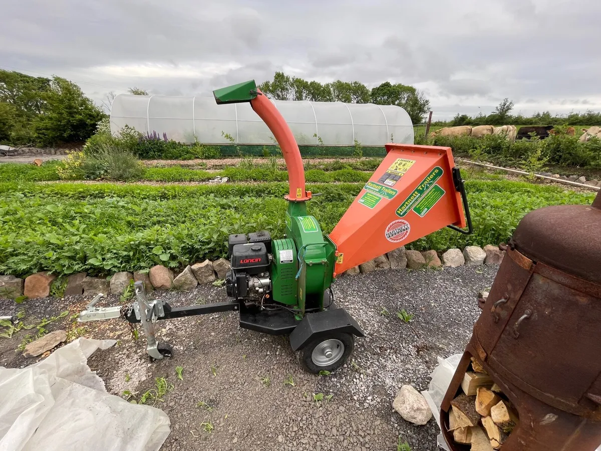 Wood chipper - Image 1