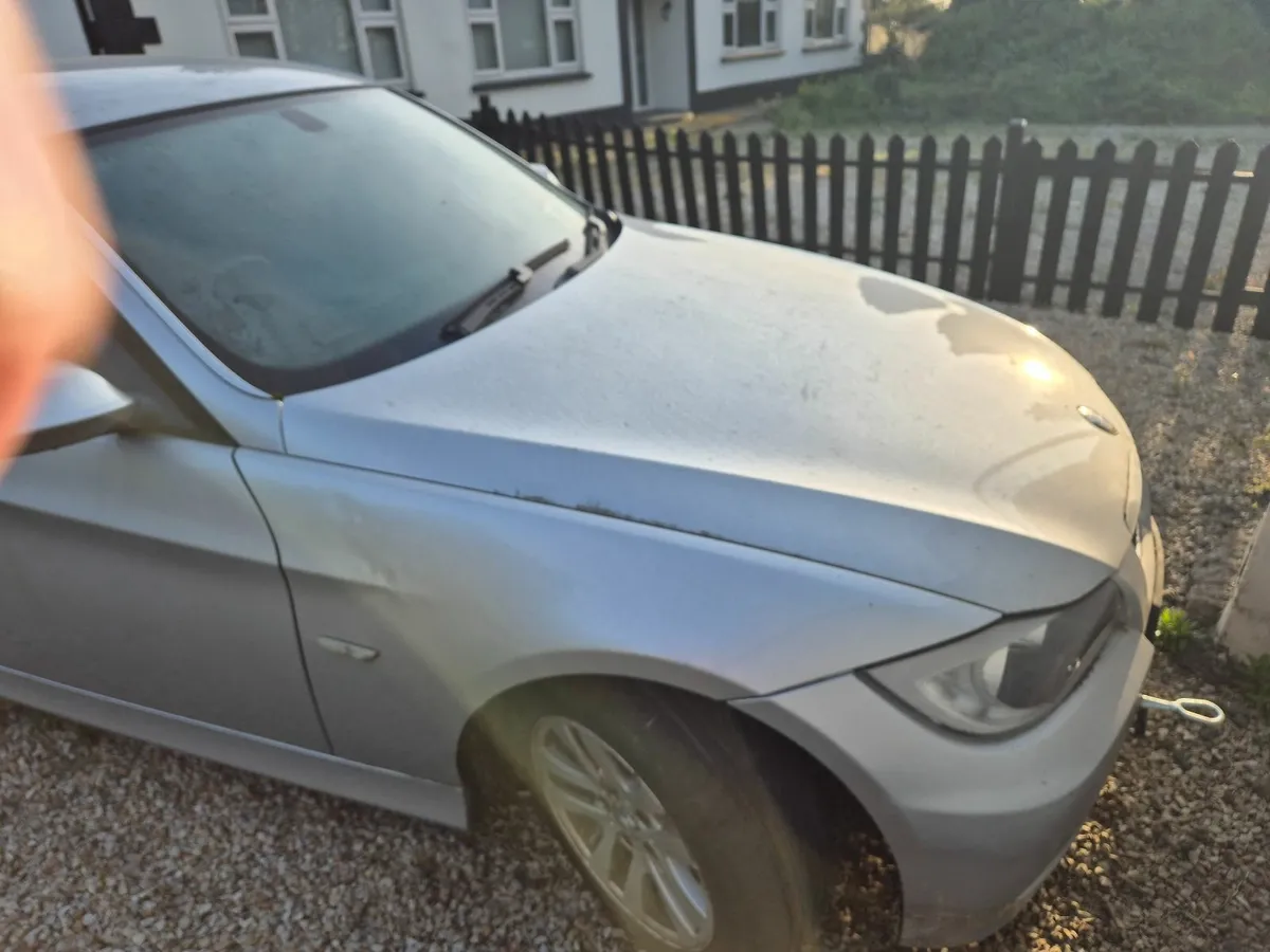 BMW 3-Series 2007 - Image 2