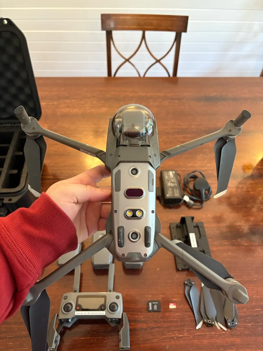 DJI Mavic Pro 2, Fly More Package, 4x Batteries - Image 4