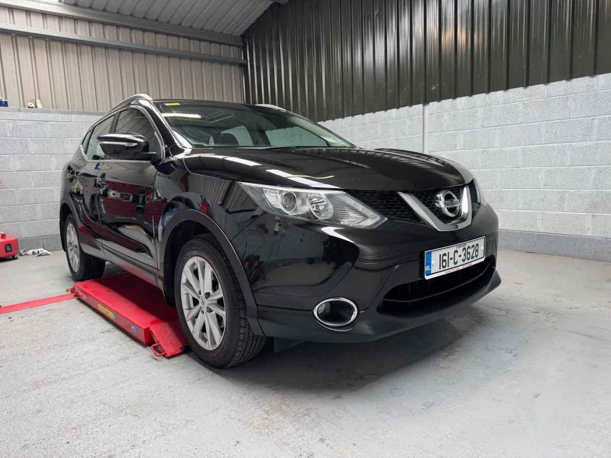 162 NISSAN QASHQAI       PANORAMIC ROOF ! - Image 2