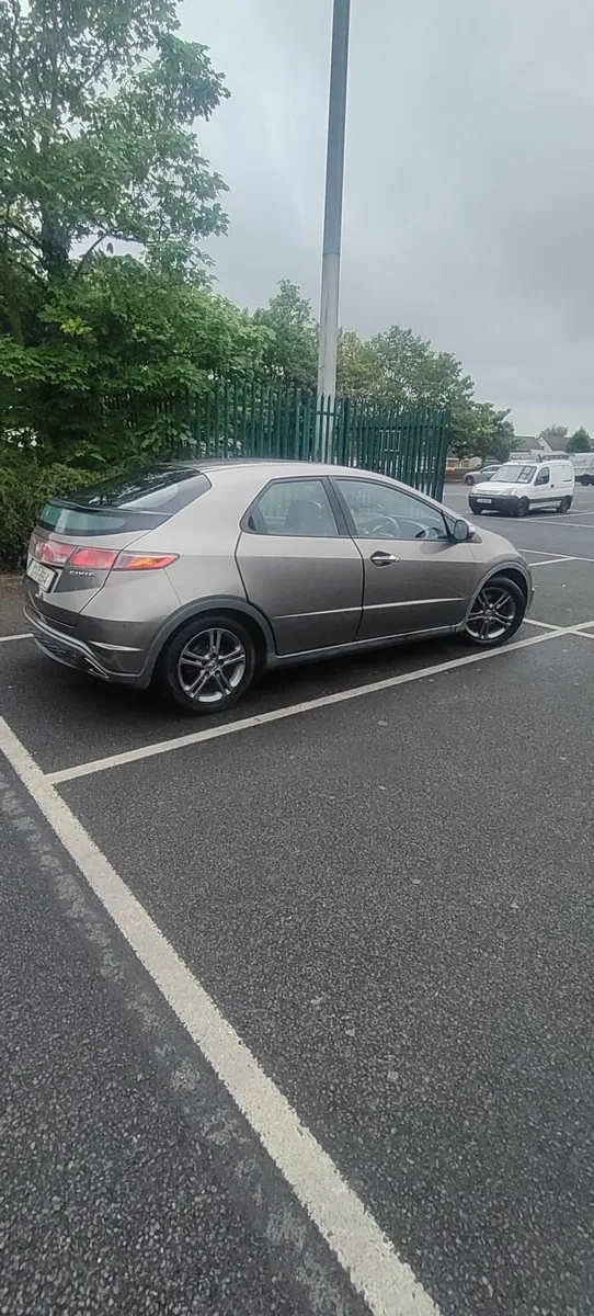 Honda Civic 2007 - Image 4