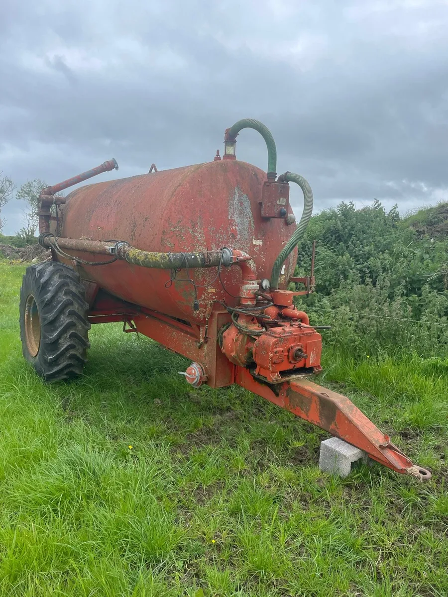 Slurry tank
