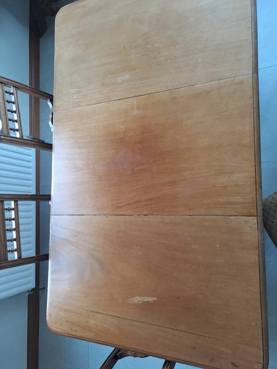 Antique Table and 6 chairs .. - Image 2