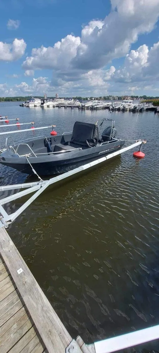 Pioner Viking darkline boat - Image 2