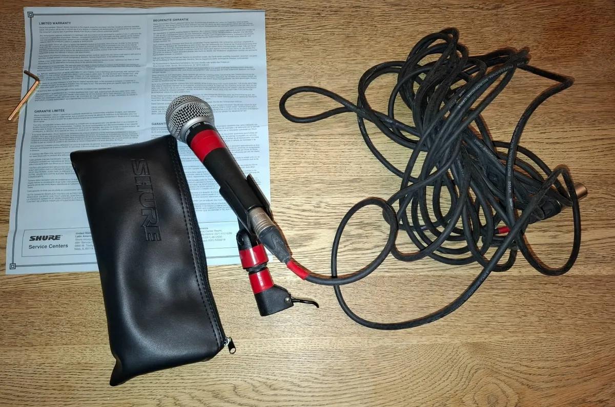 Microphone and cable - Image 3