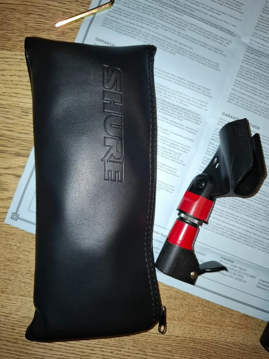 Microphone and cable - Image 4
