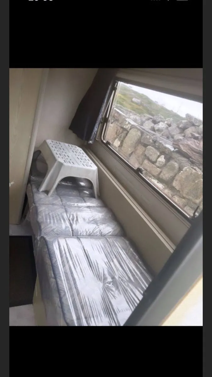 Caravan - Image 4