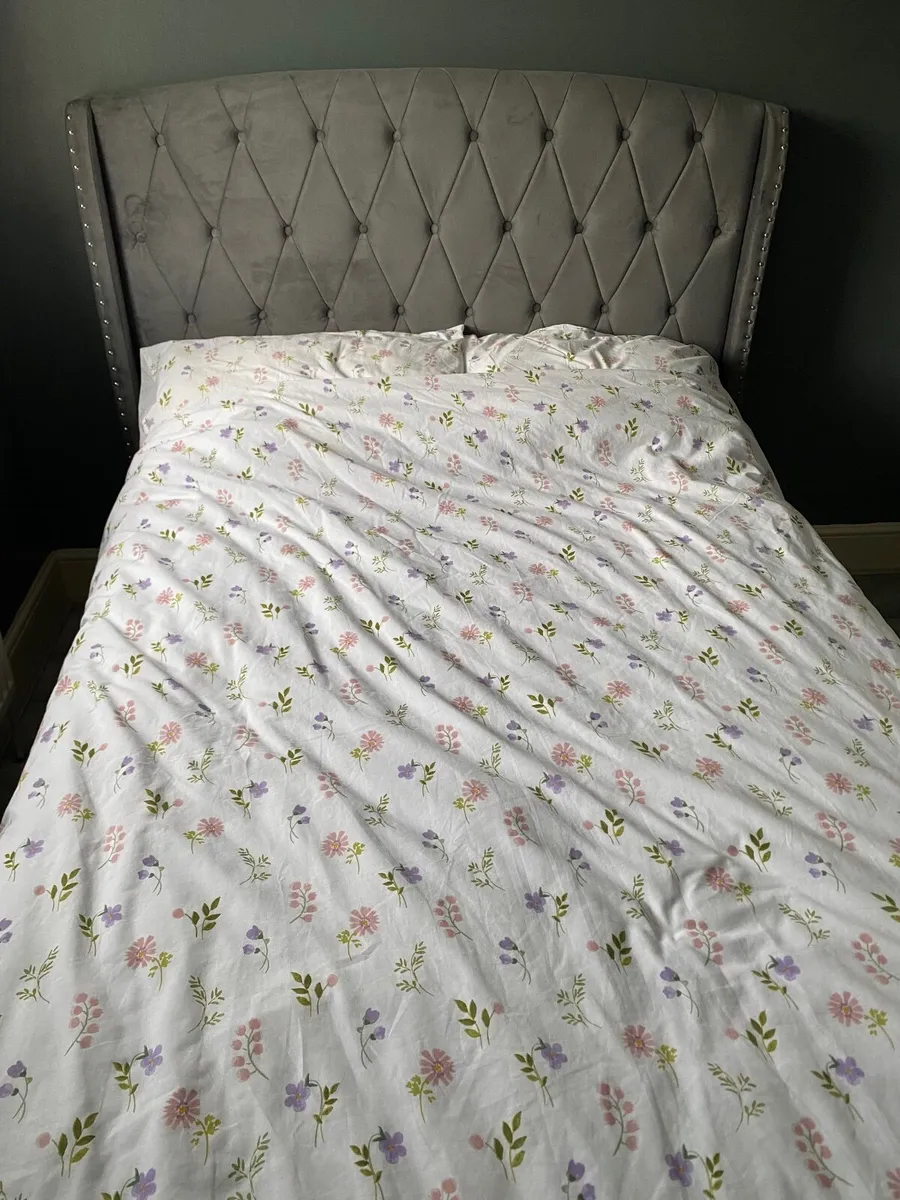 Bed - Image 4