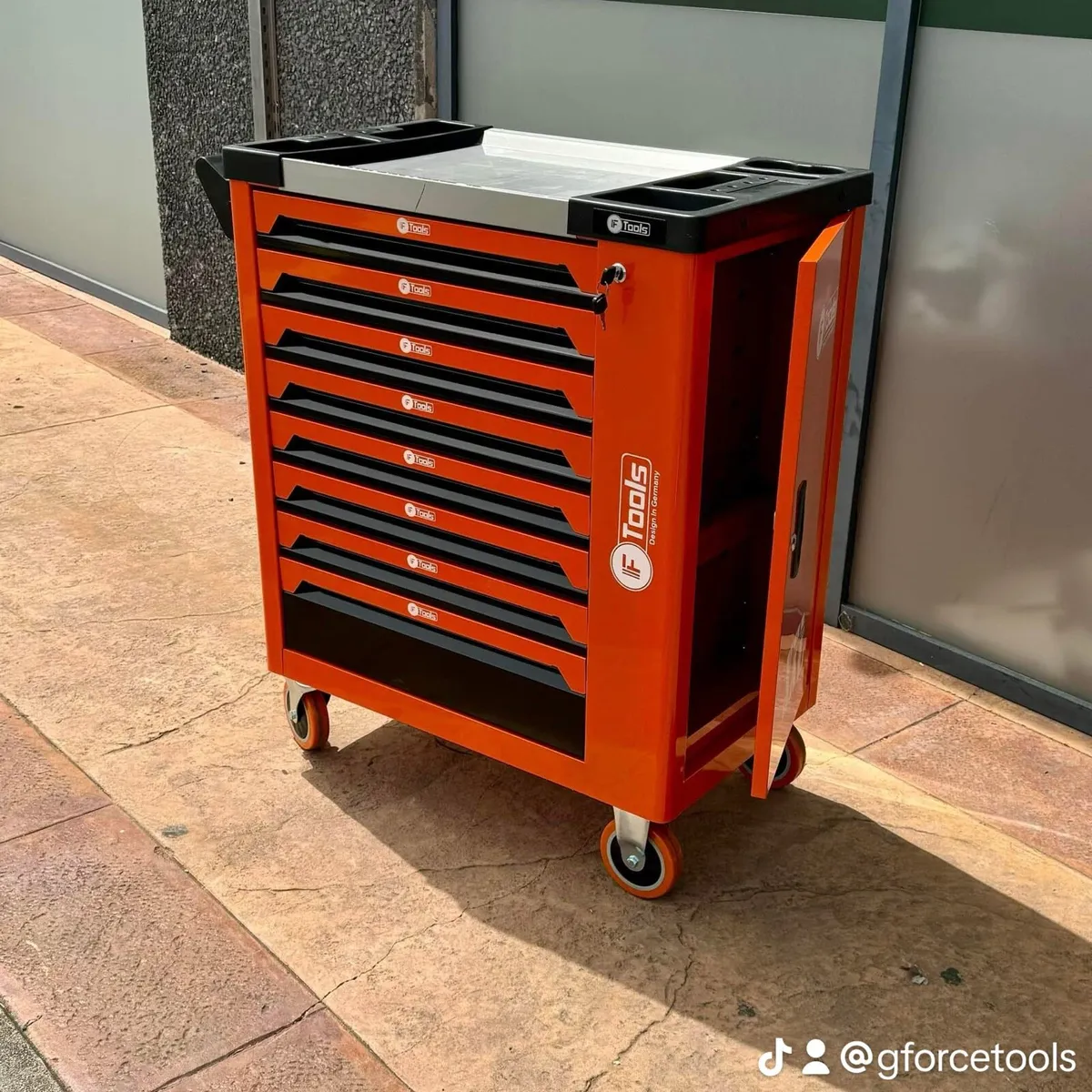 BRAND NEW 7 DRAWER TOOL CHEST FULL OF TOOLS - Image 1