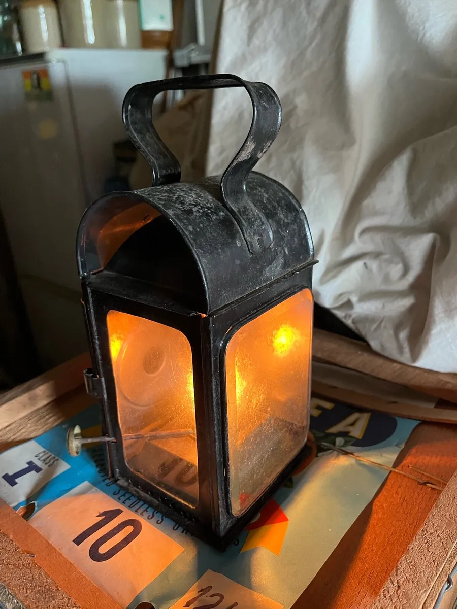 Railway Lantern - Image 3