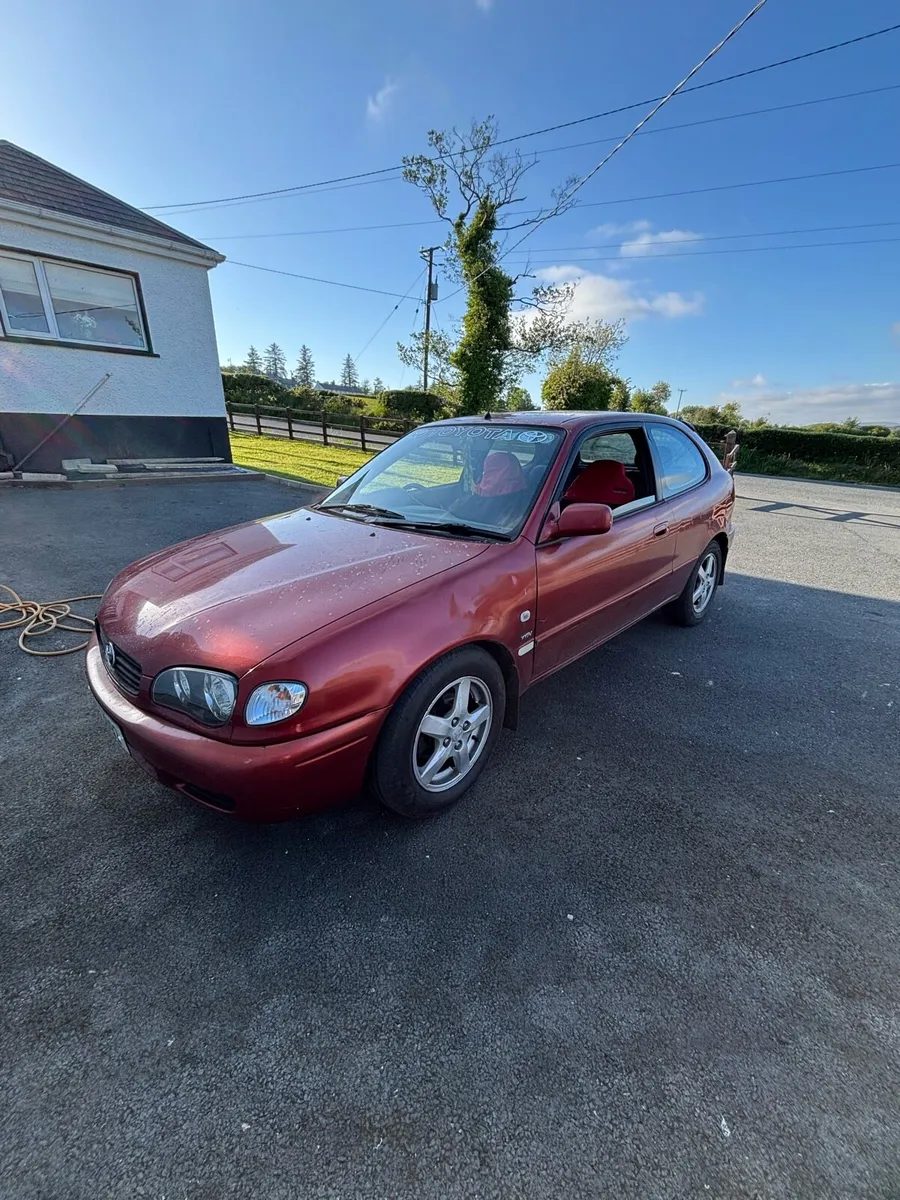2001 Toyota Corolla - Image 2