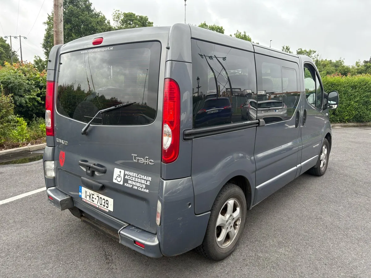 2011 RENAULT TRAFFIC WHEEL CHAIR ACCESSIBLE - Image 3