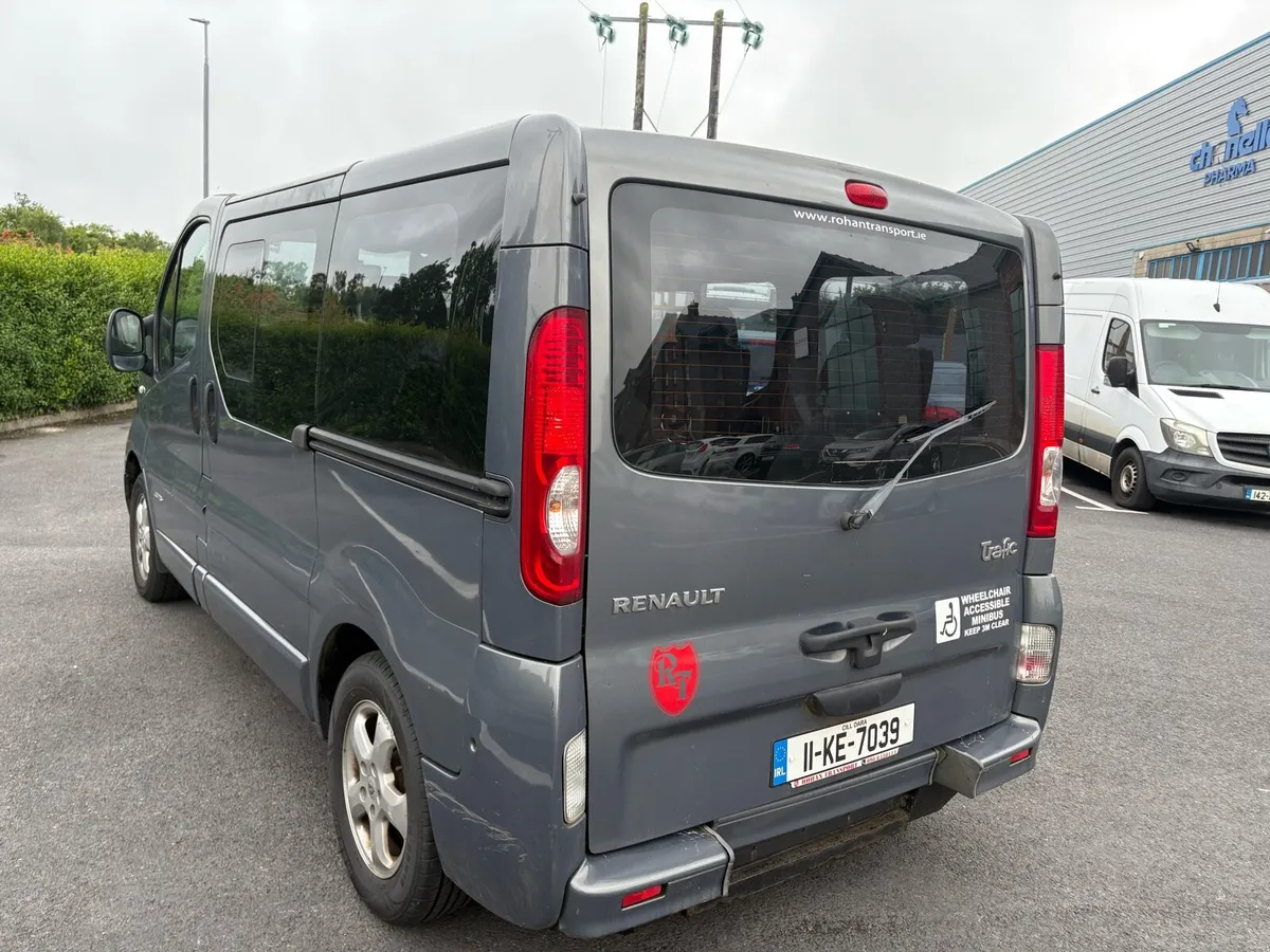 2011 RENAULT TRAFFIC WHEEL CHAIR ACCESSIBLE - Image 4