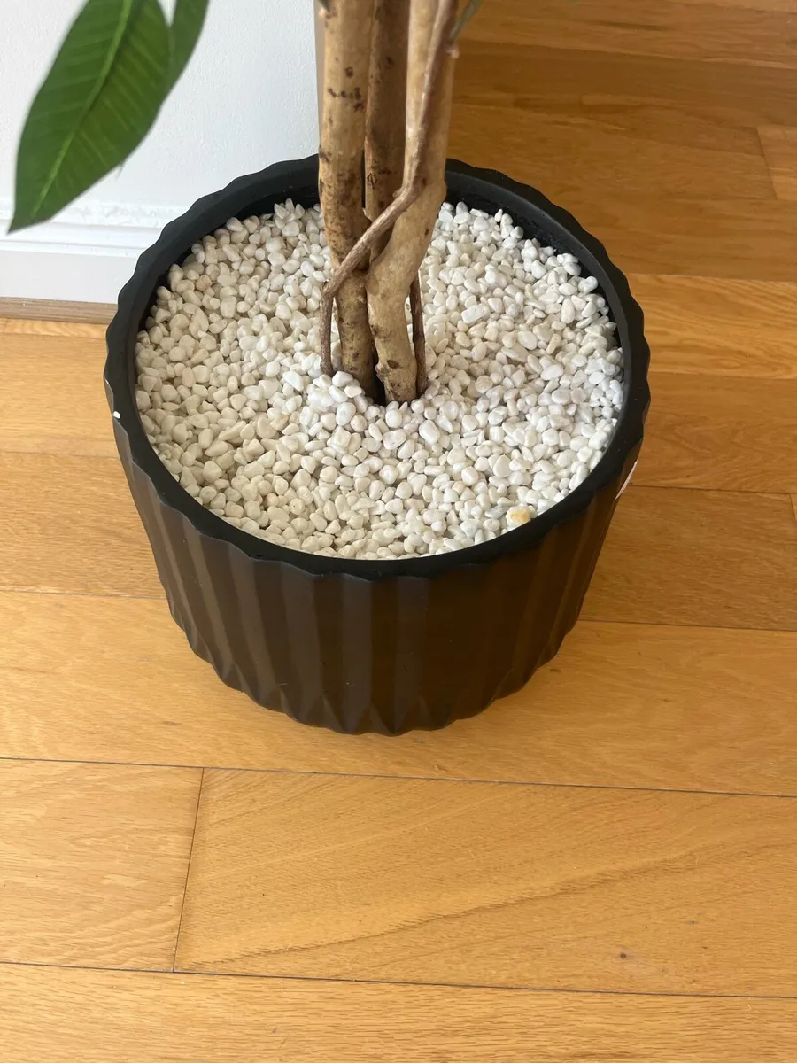 Large fake plant in pot - Image 3