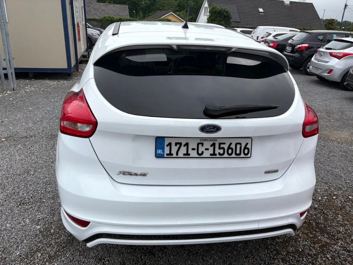 2017 Ford Focus st line 1 ltr - Image 4