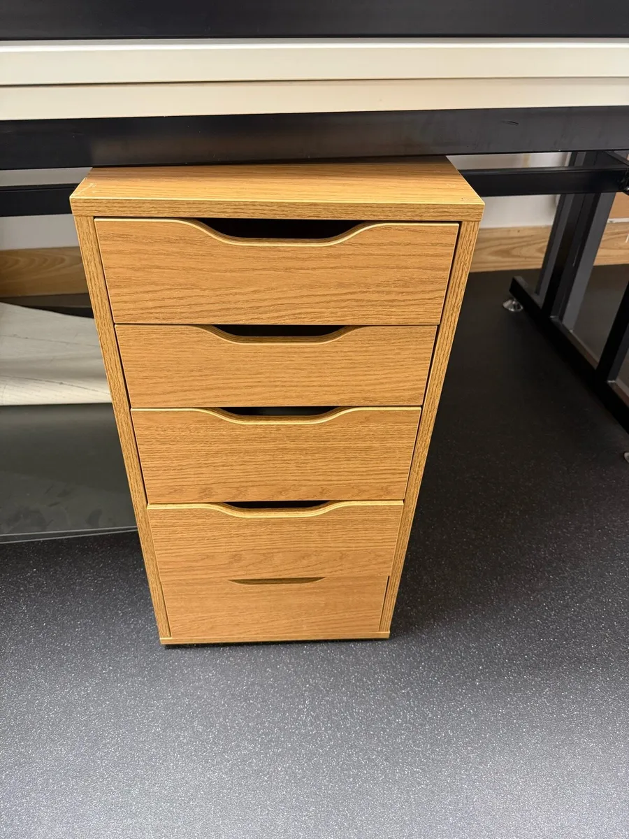Office furniture - Image 4