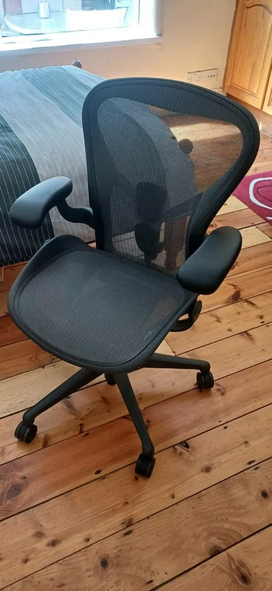 Ergonomic Executive Office Chair
