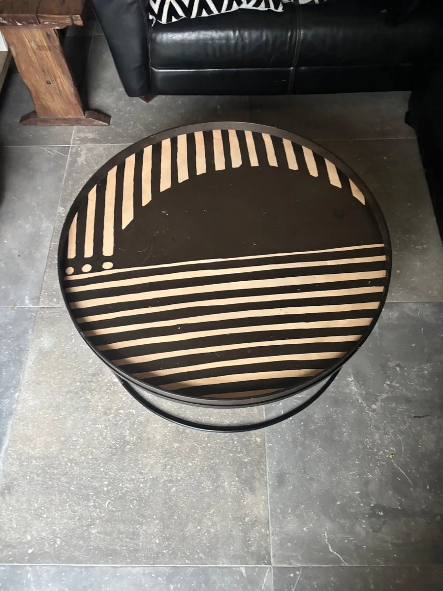 Coffee table - Image 1
