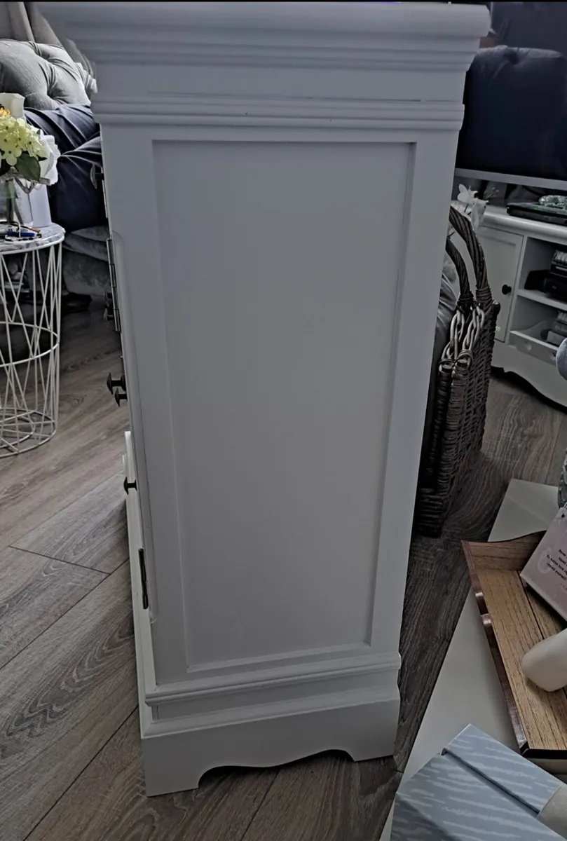 Small White Shabby Chic Glass Cabinet - Image 2