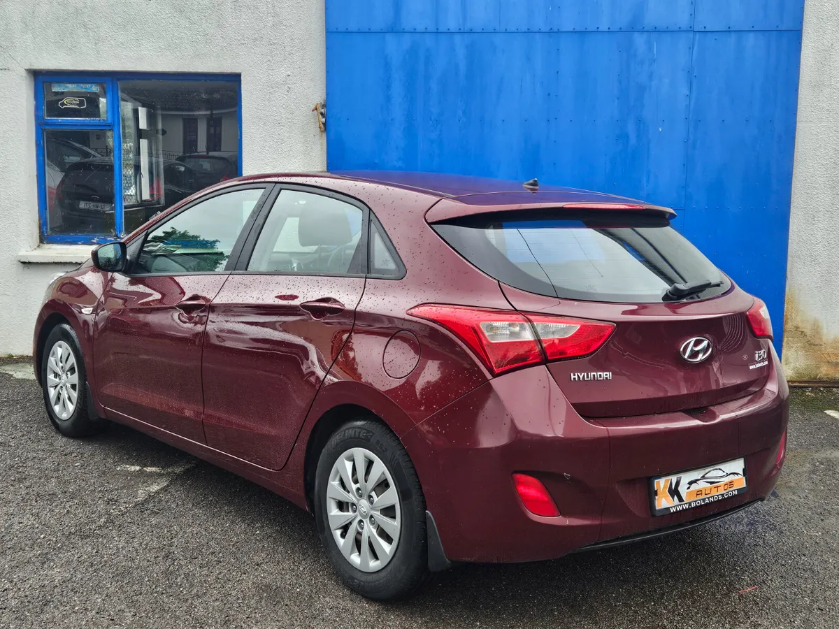 2016 Hyundai i30 | New Tyres, 1.4 Petrol - Image 2