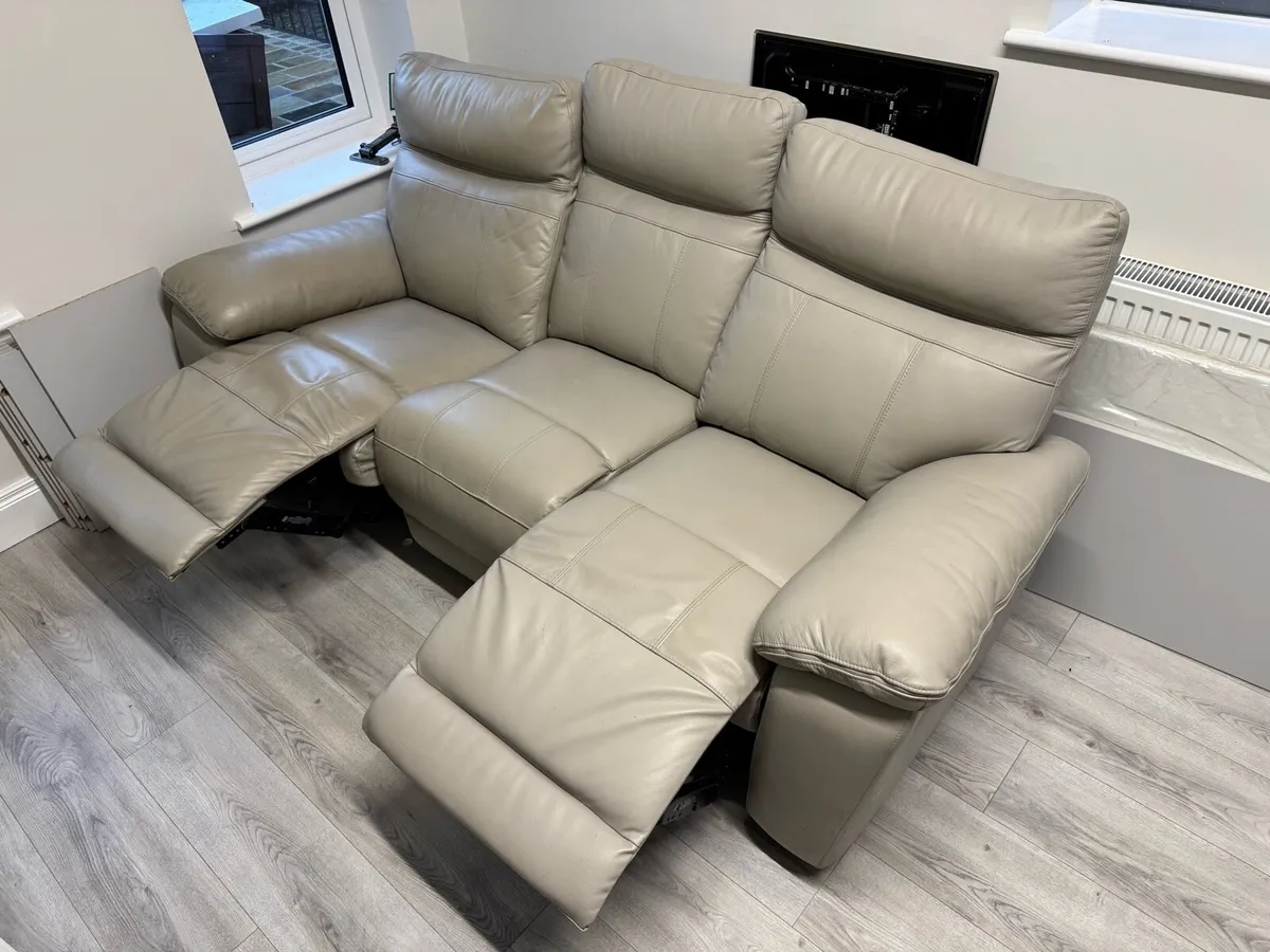3 Seater Leather Reclining Sofa - Image 1
