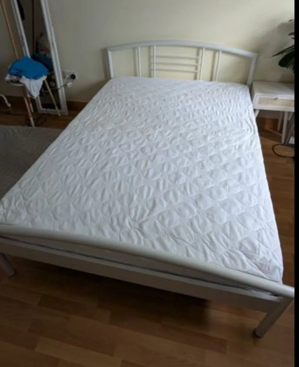 White 4 Ft 6” Solid Double Bed Frame - Can Deliver - Image 2