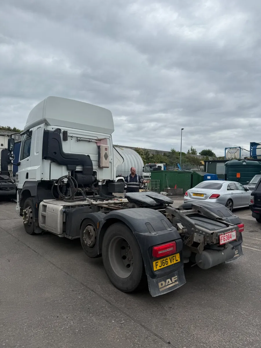 DAF Cf TRACTOR UNIT ( 2016 ) - Image 2