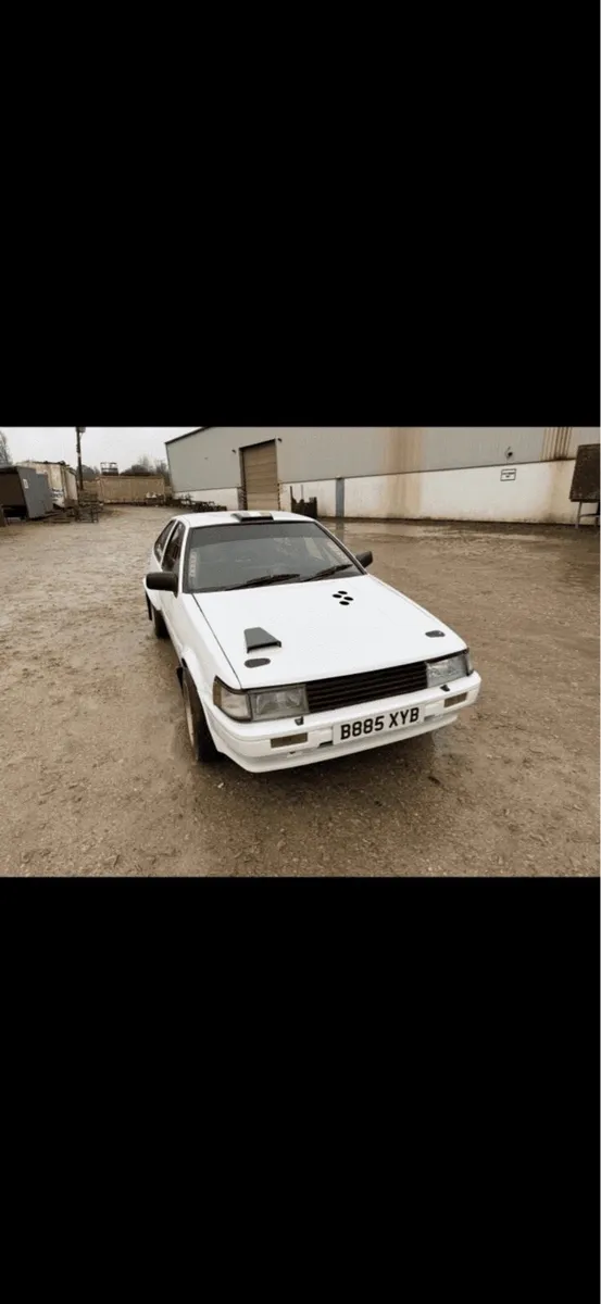 Toyota Corolla AE86 rally car - Image 4