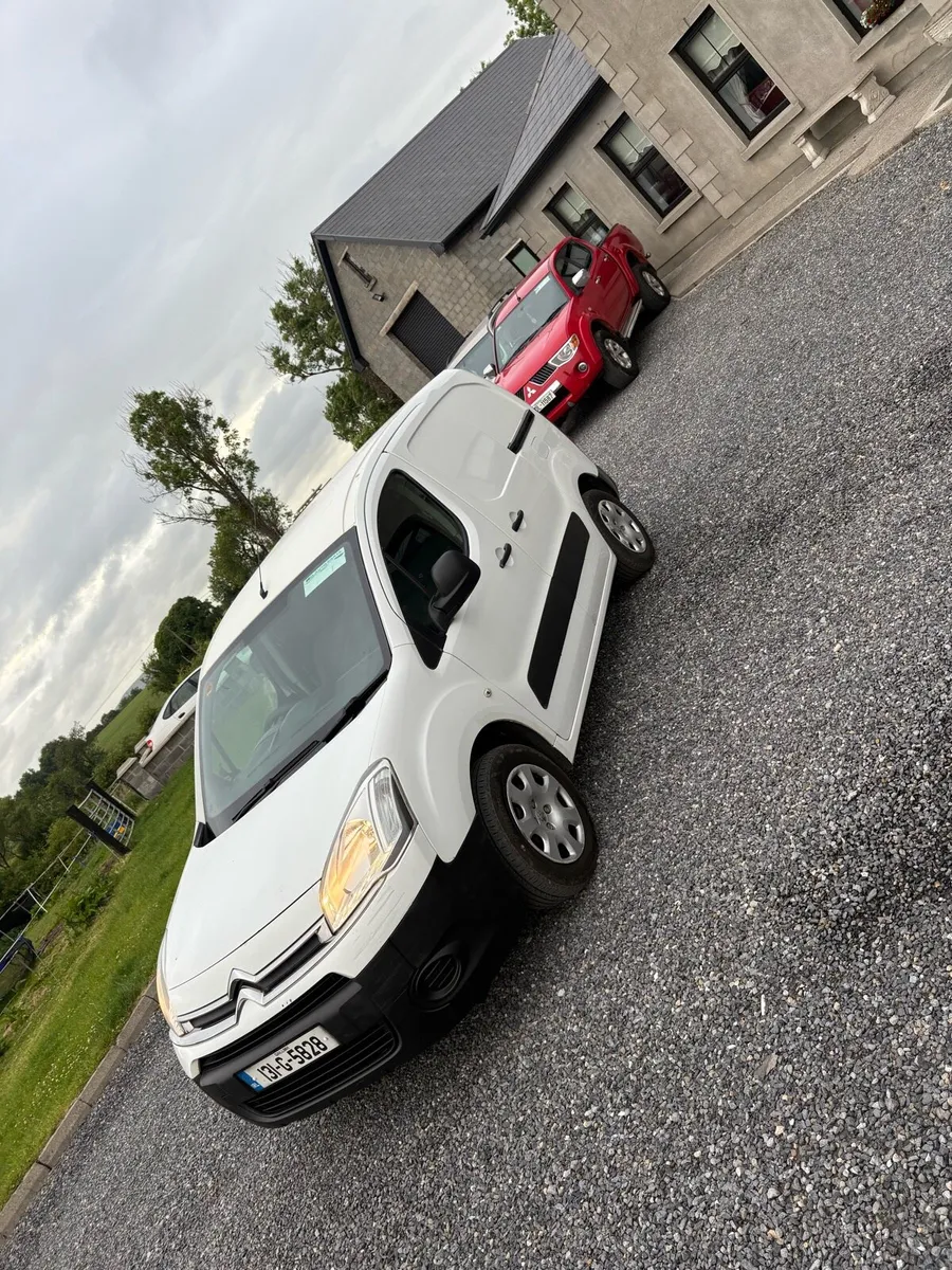 2013 Citroen Berlingo - Image 2
