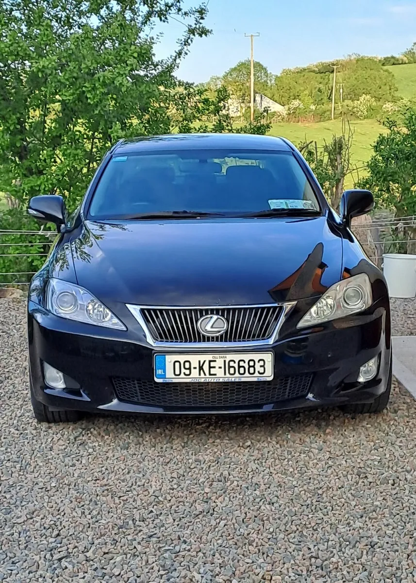 Lexus IS 2009 - Image 1