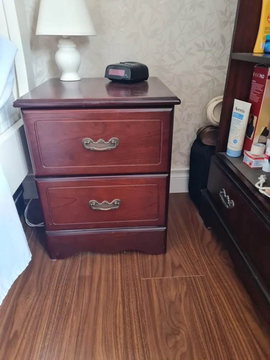 bedside - Image 2