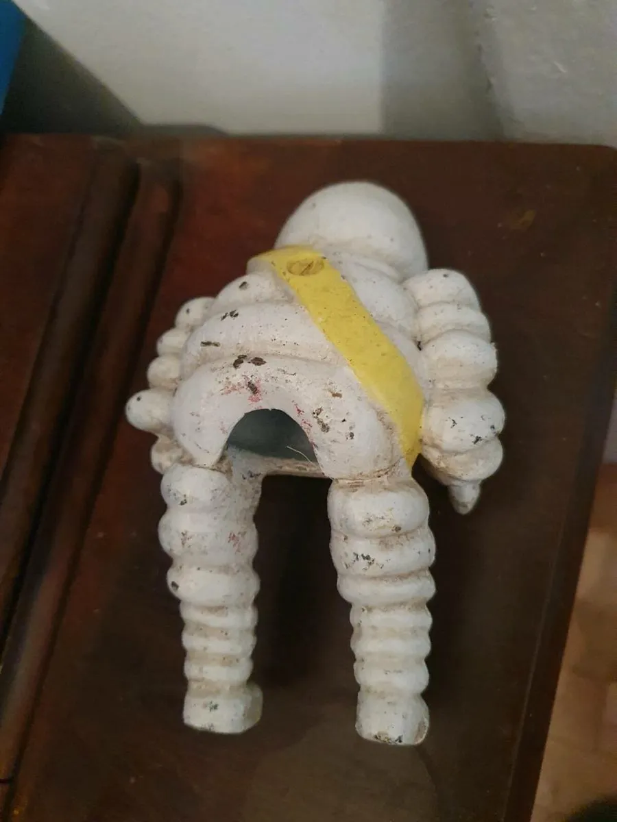 Vintage michelin man cast iron - Image 3