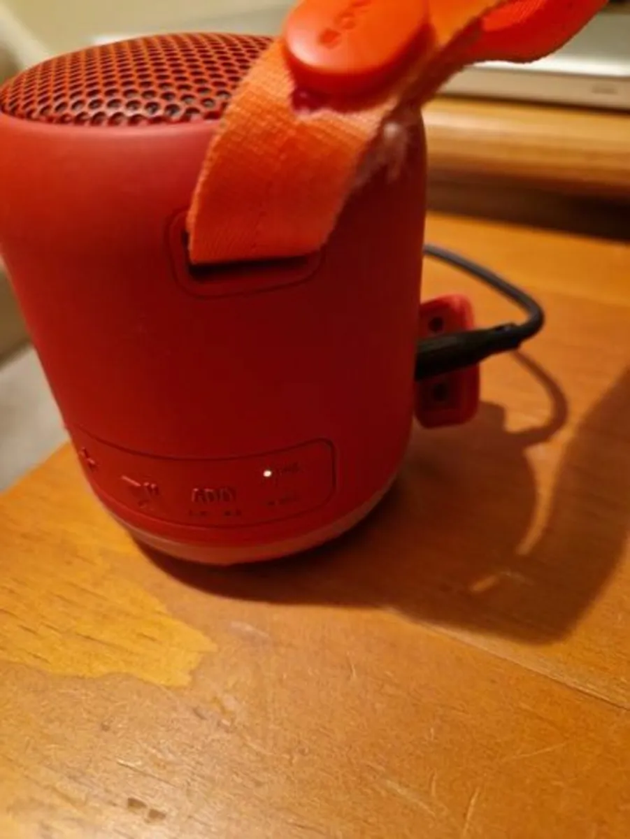 SONY Bluetooth Speaker, Model SRS-XB12 - Image 4