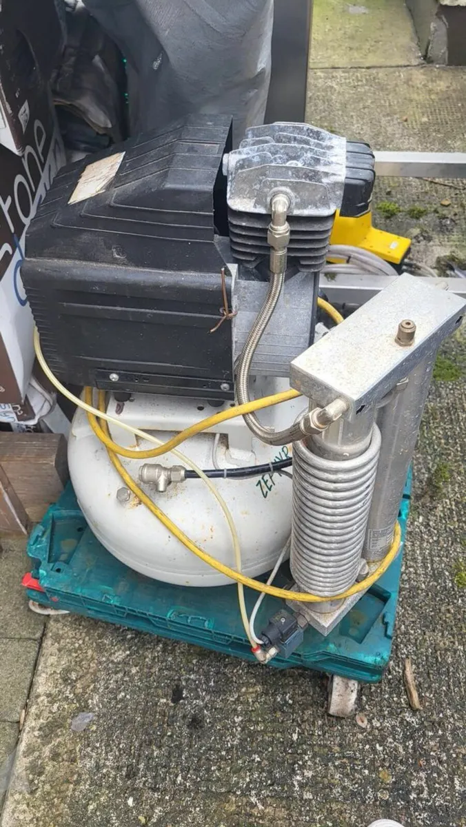 Air Compresser - Image 3