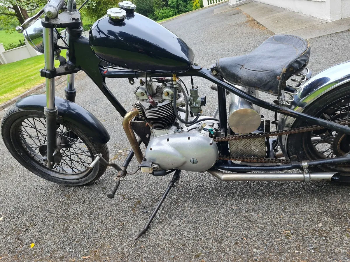 Triumph chop / bobber - Image 3