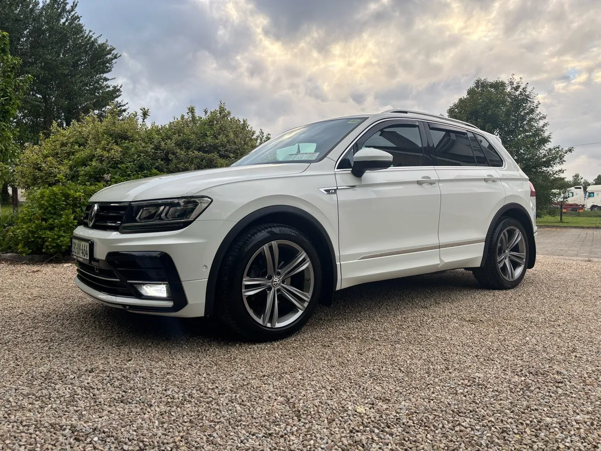 VW Tiguan R-Line - Image 2