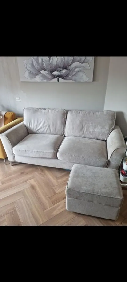 Sofa & Snuggler chair - Image 1